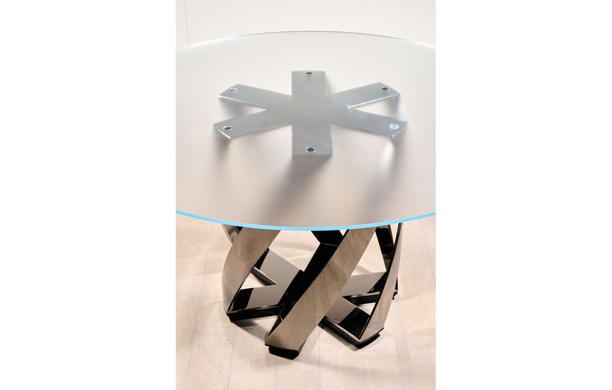 Ribbon Meeting Table